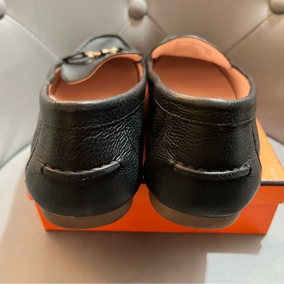 Kate Spade leather loafers with Spade ♠️ gold-hardware charms - Picture 4 of 5